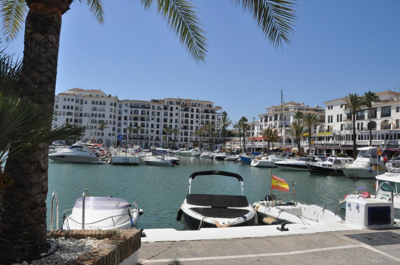 En Marina Puerto De La Duquesa